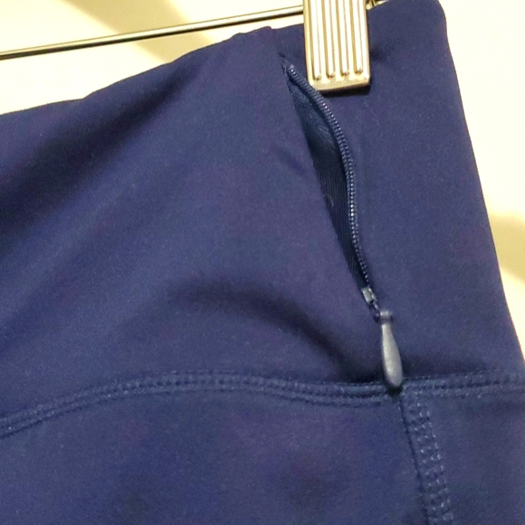 Fabletics Women's Motion 360 Trinity High-Waisted Navy Utility Legging Sz XS - Picture 7 of 10